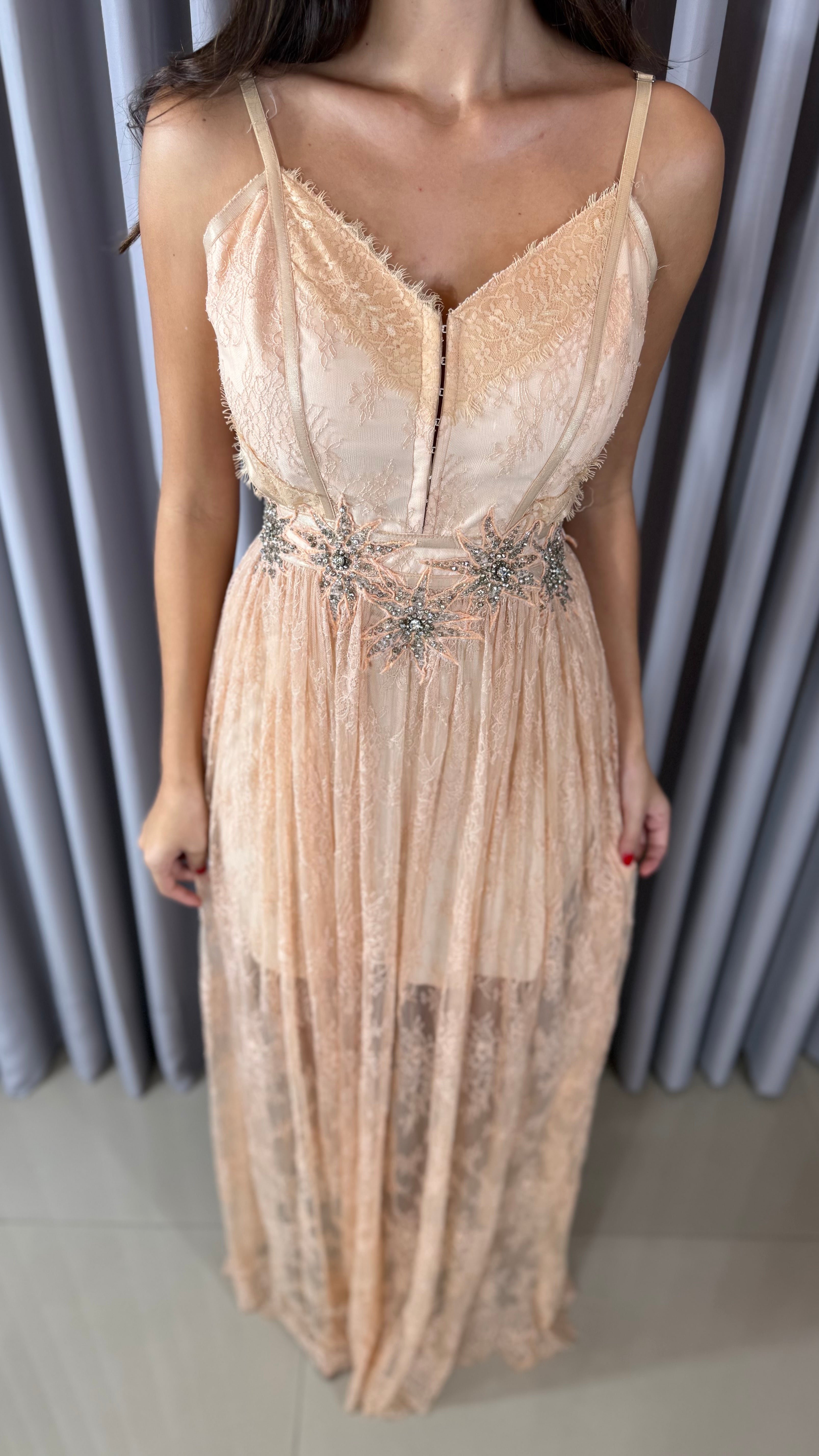 VESTIDO LONGO BORDADO – CAOS