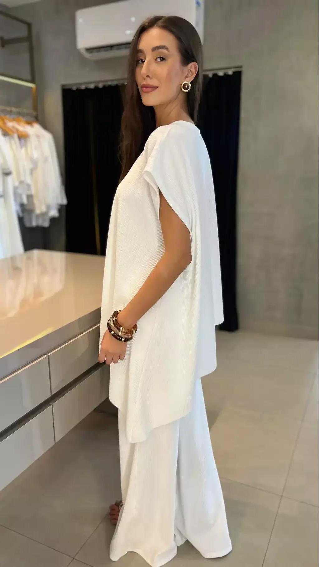 CONJUNTO ASSIMETRICO