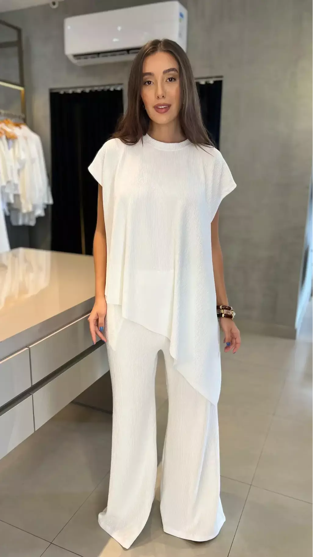 CONJUNTO ASSIMETRICO