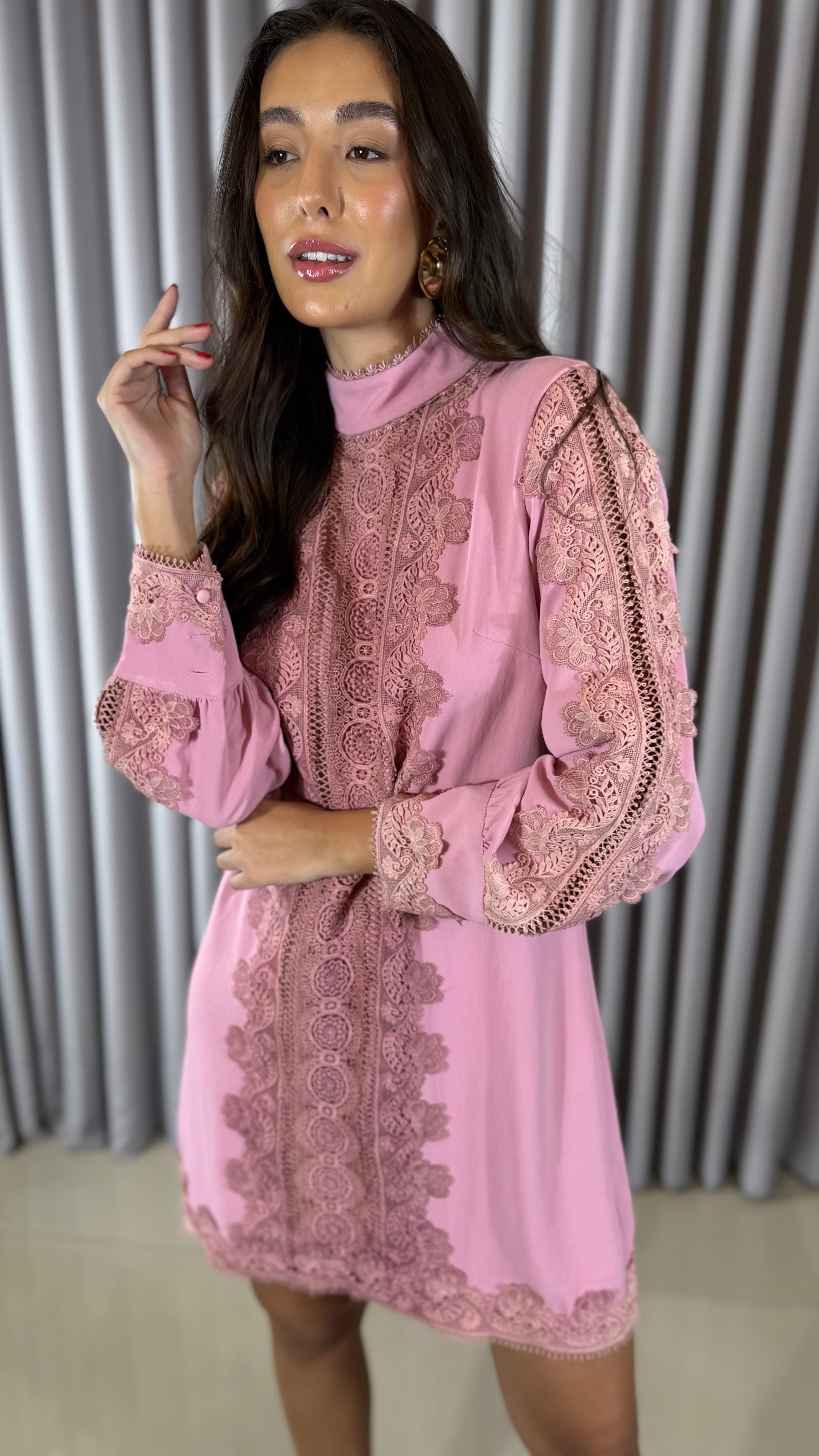 VESTIDO CURTO RENDA - ANNE FERNANDES