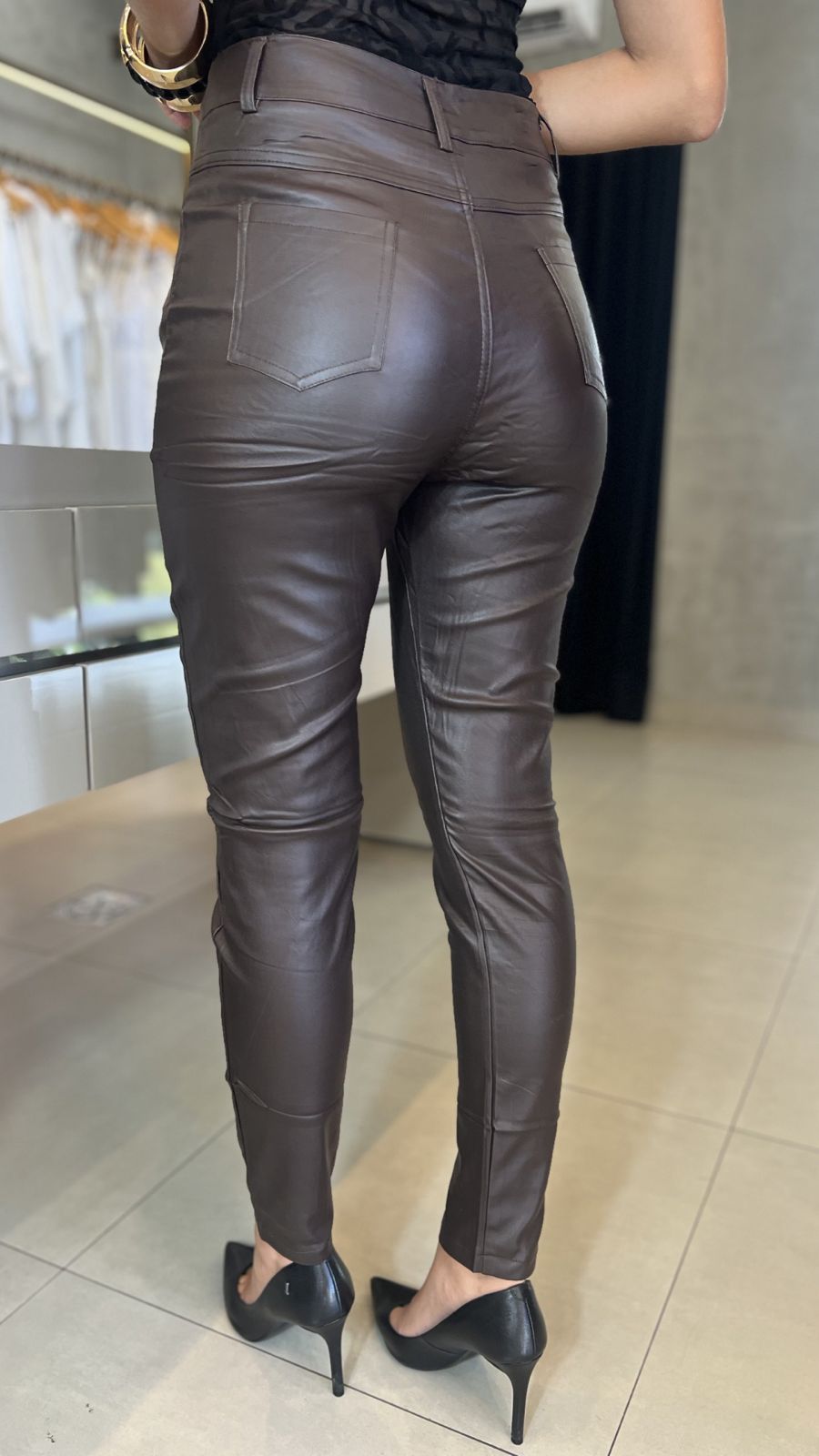 CALÇA ENCERADA