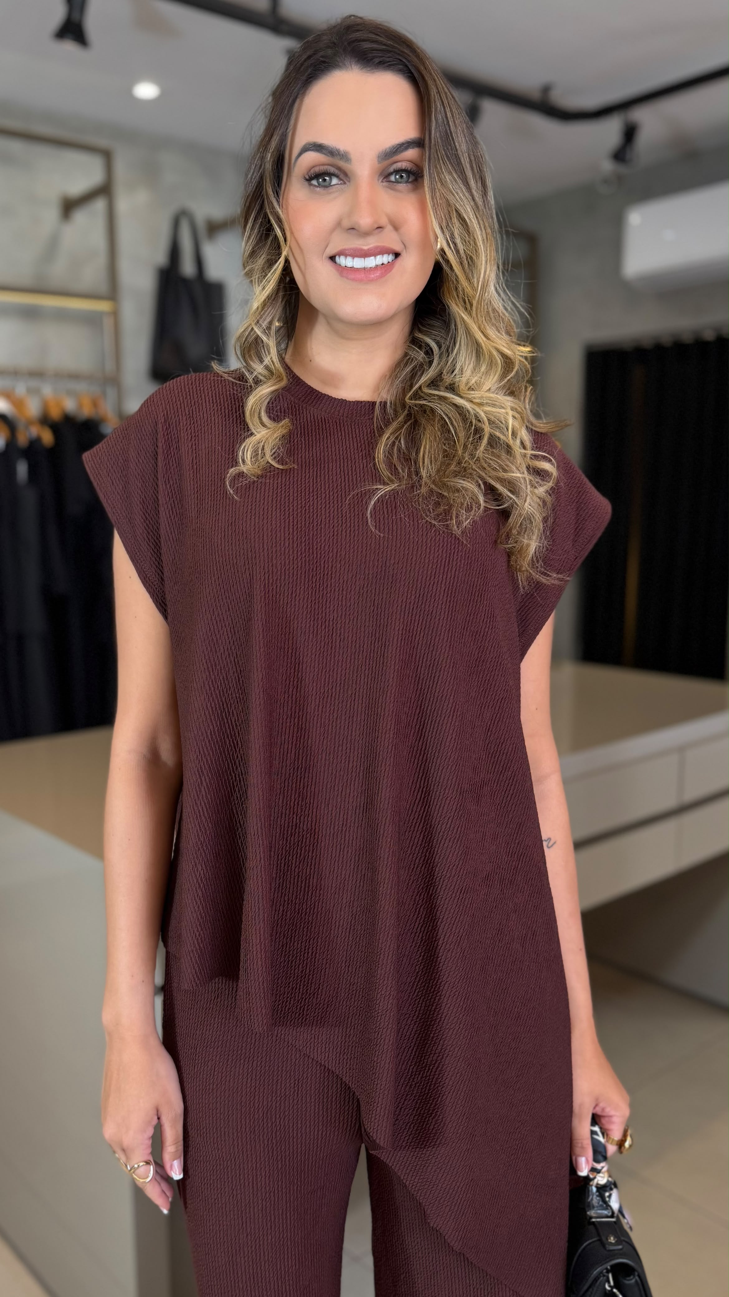 CONJUNTO ASSIMETRICO