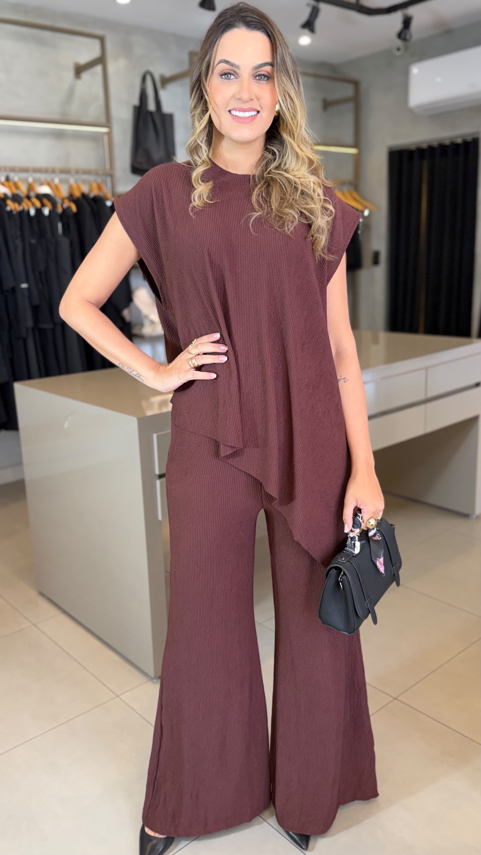CONJUNTO ASSIMETRICO