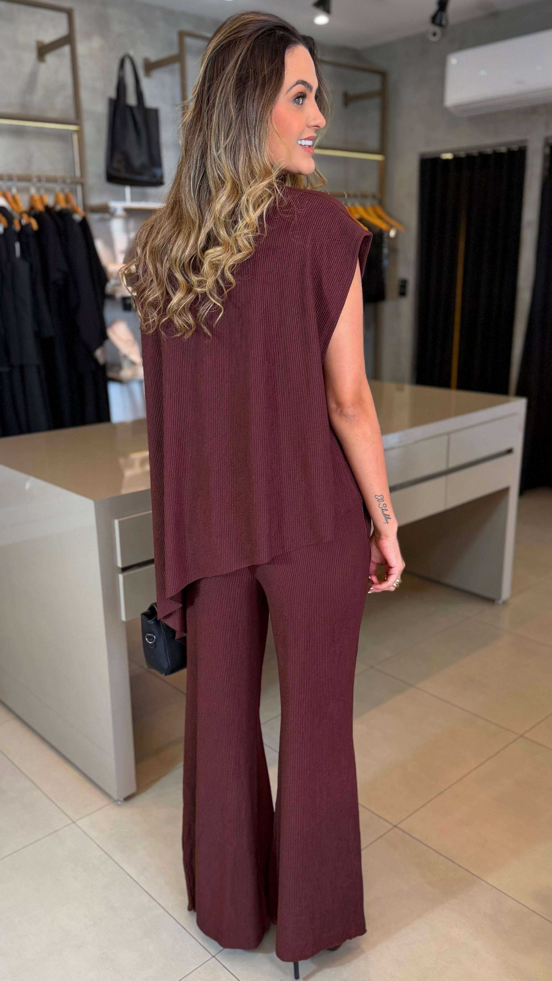 CONJUNTO ASSIMETRICO