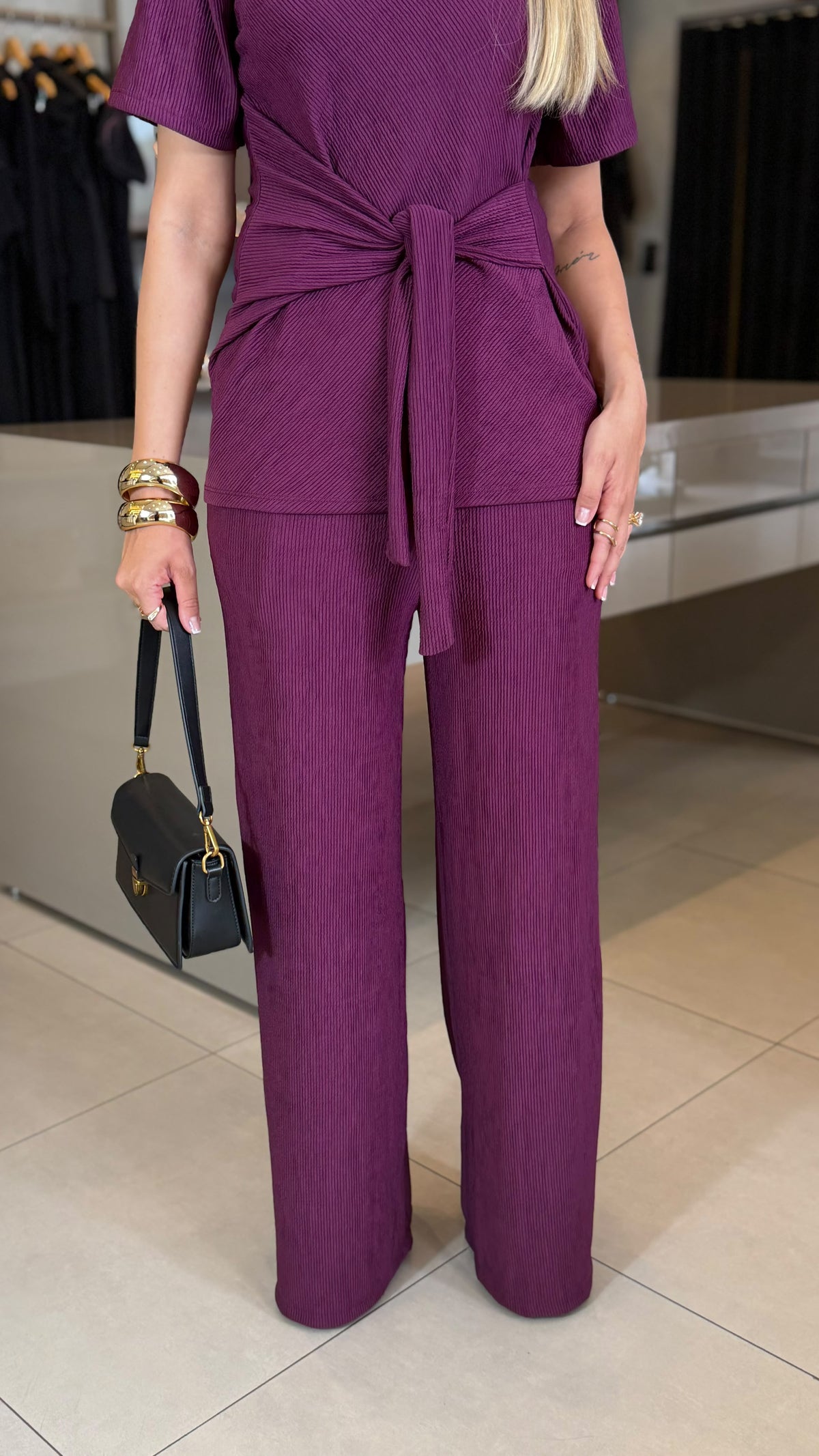 CONJUNTO ÁUREA