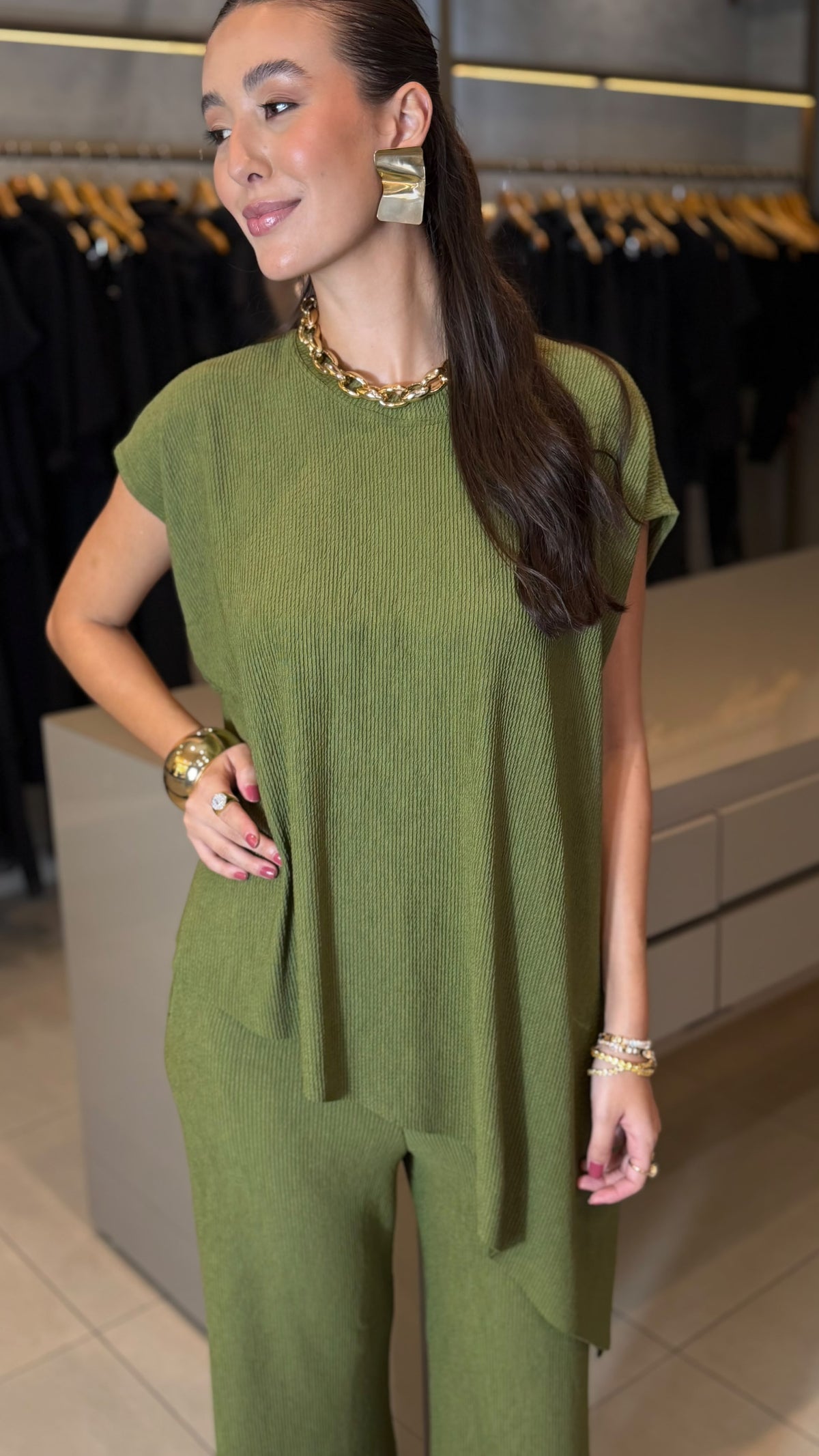 CONJUNTO ASSIMETRICO