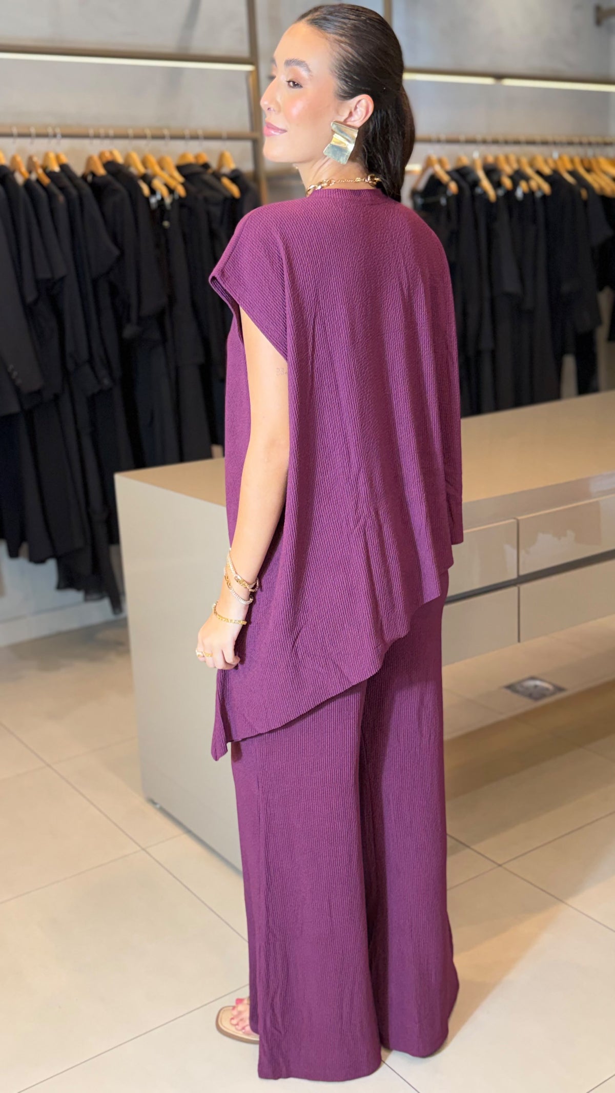CONJUNTO ASSIMETRICO