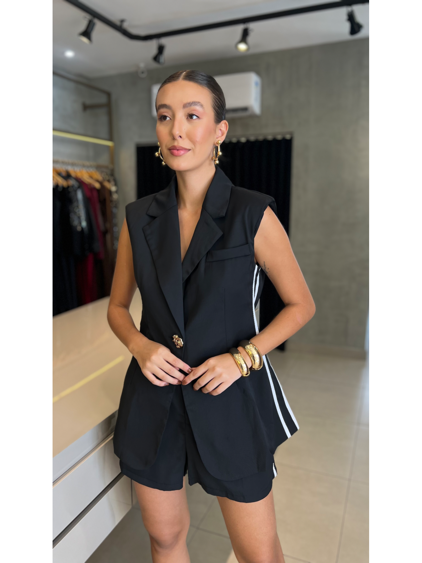 CONJUNTO COLETE SHORT LUMI