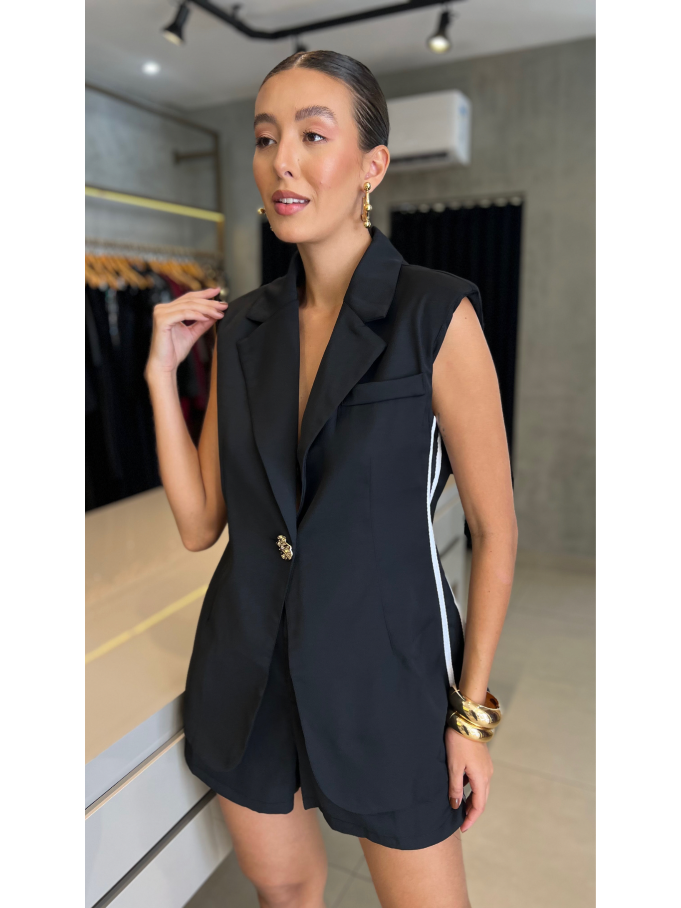 CONJUNTO COLETE SHORT LUMI