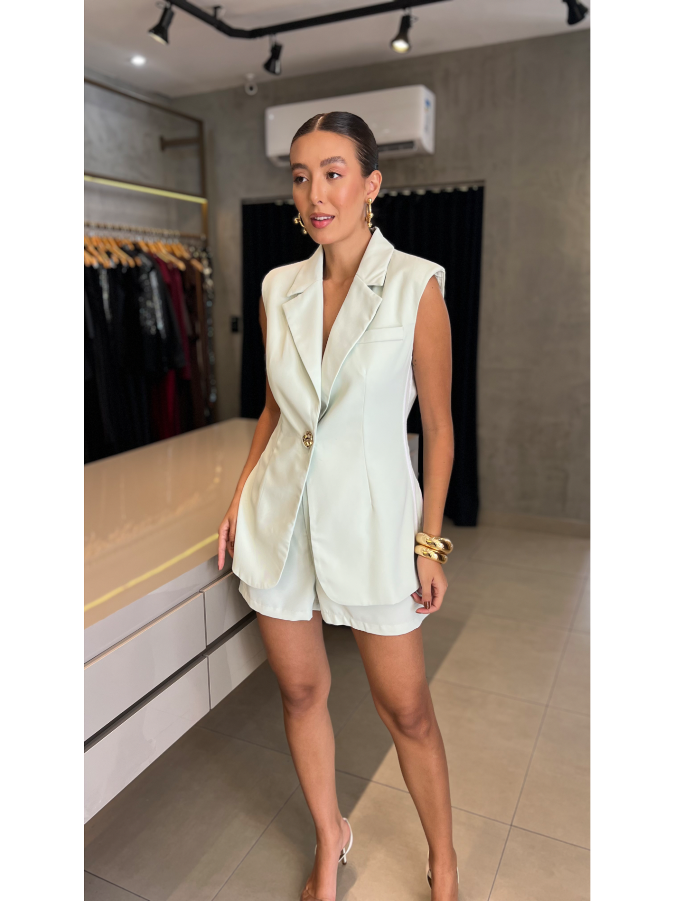 CONJUNTO COLETE SHORT LUMI