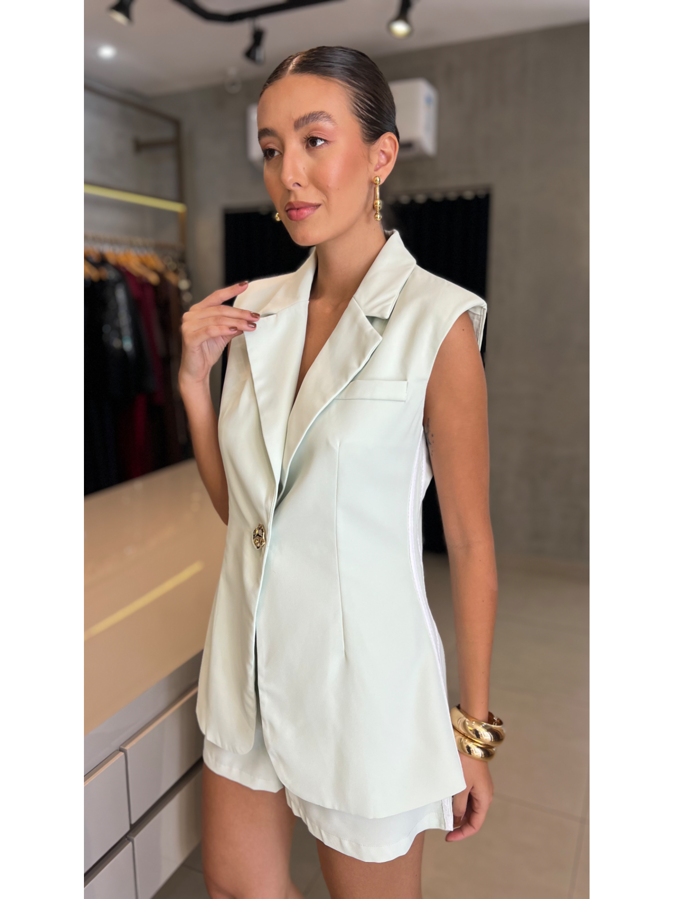 CONJUNTO COLETE SHORT LUMI