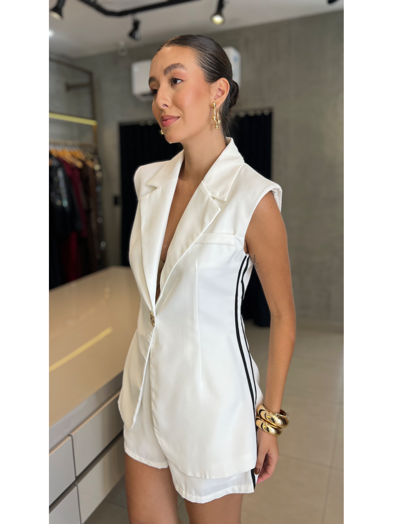 CONJUNTO COLETE SHORT LUMI